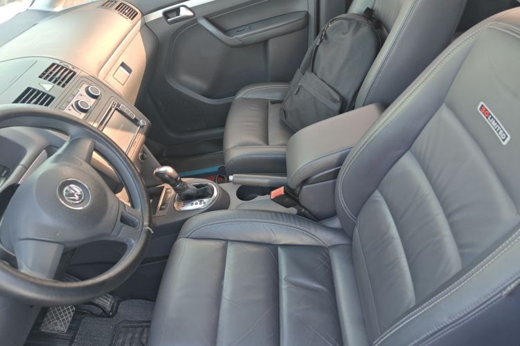 Volkswagen Touran 2014 #19 Volkswagen Touran 2014 immagine di auto #19