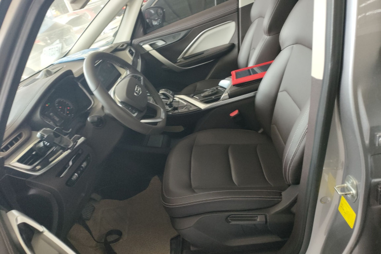 GEELY JiaJi 2021 car image #19