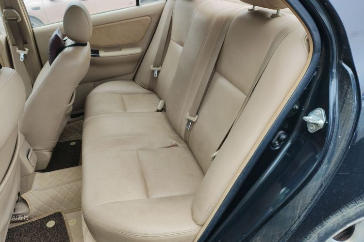 Toyota Corolla (Classic) 2015 #19 Toyota Corolla (Classic) 2015 immagine di auto #19