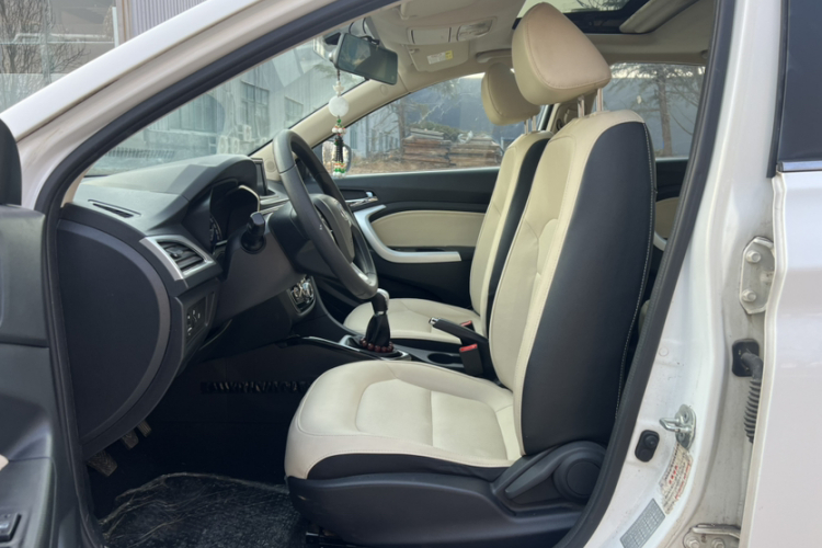 Changan Alsvin V7 2016 #19 Changan Alsvin V7 2016 car image #19