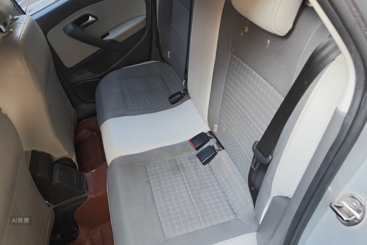 Polo 2015 immagine di auto #19