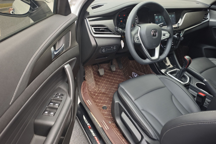 Changan CS35 Plus 2021 #19 Changan CS35 Plus 2021 car image #19