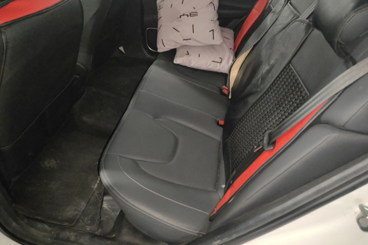 2024 car image #19