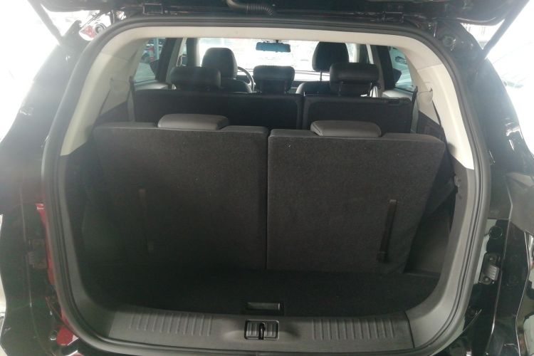 X70 PLUS 2025 car image #19