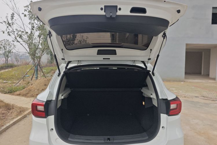 MG ZS 2018 изображение автомобиля #19