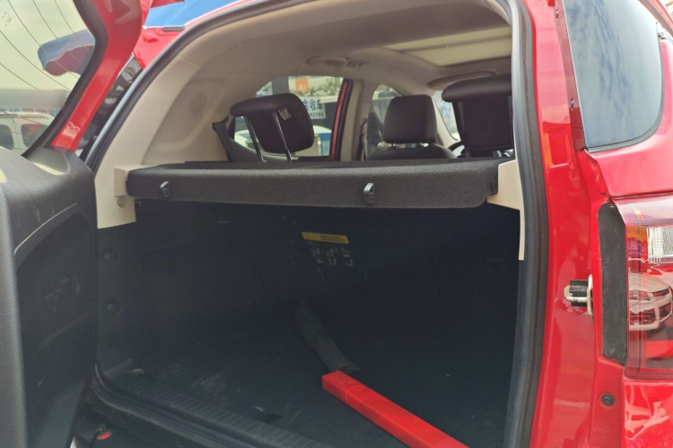 BYD Yuan New Energy 2018 #19 BYD Yuan New Energy 2018 car image #19