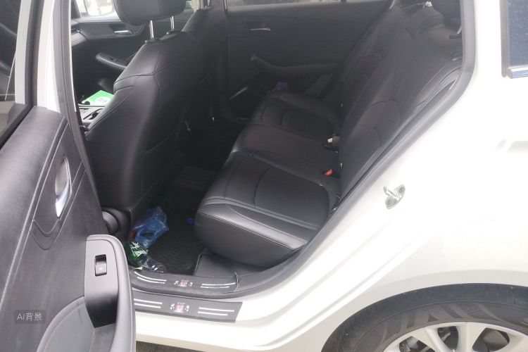 Roewe i5 2023 car image #19