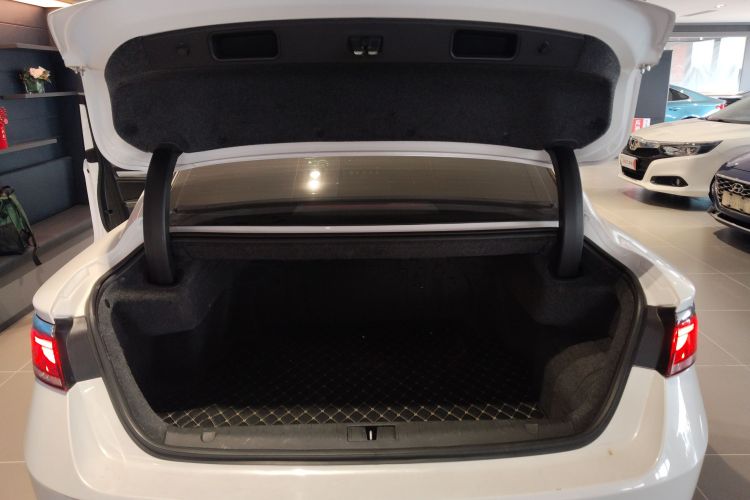 GEELY Ulion New Energy 2018 #19 GEELY Ulion New Energy 2018 car image #19