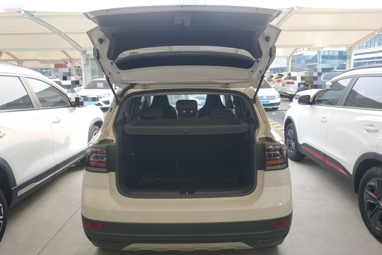 Volkswagen T-Cross 2020 car image #19