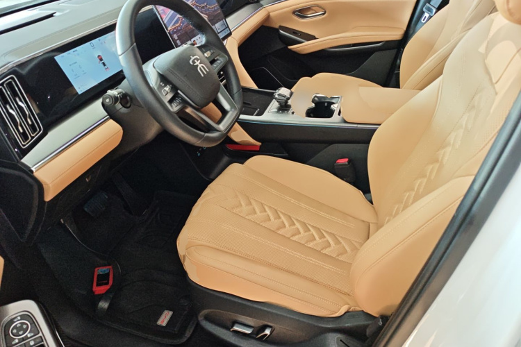 BYD SongL DM-i 2025 car image #19