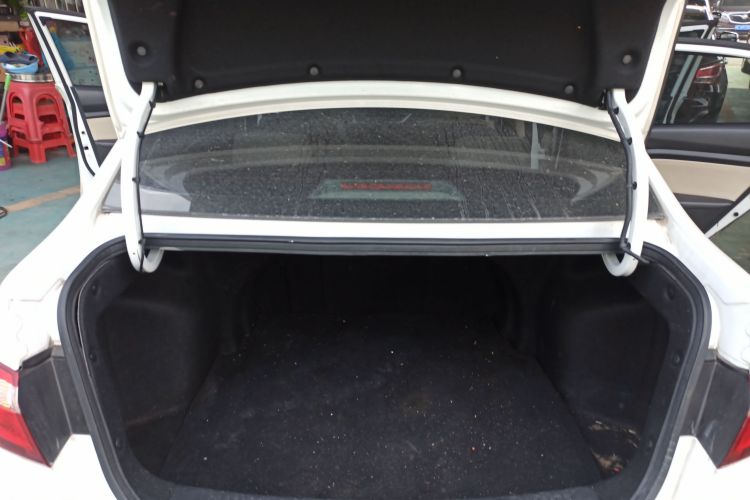 Changan Alsvin V7 2015 car image #19