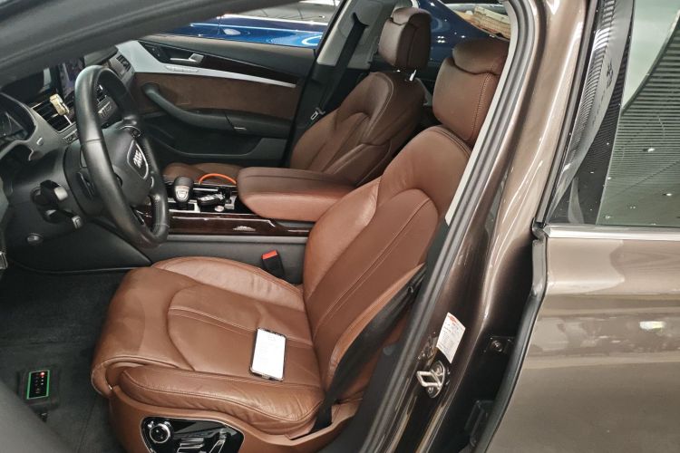 Audi A8 2016 car image #19