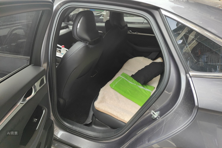 GEELY Preface 2025 car image #19