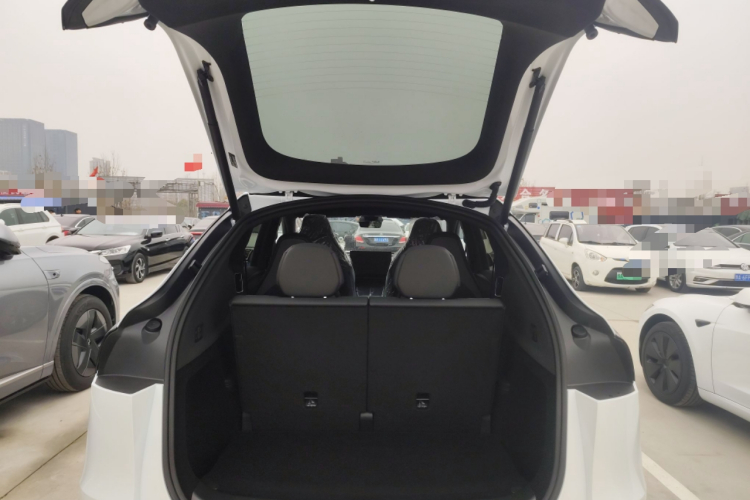 特斯拉 Model Y L 2025 汽车图片 #19