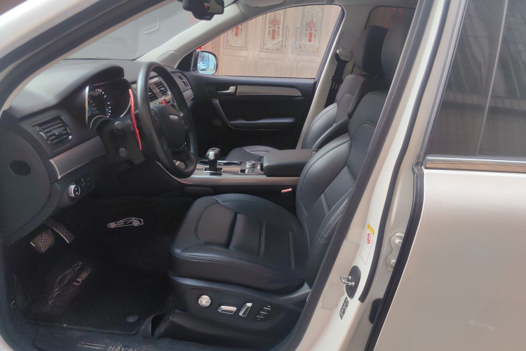 Haval H8 2017 car image #19
