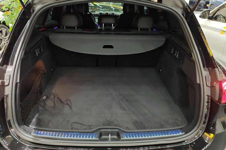 Mercedes-Benz GLC AMG 2025 immagine di auto #19