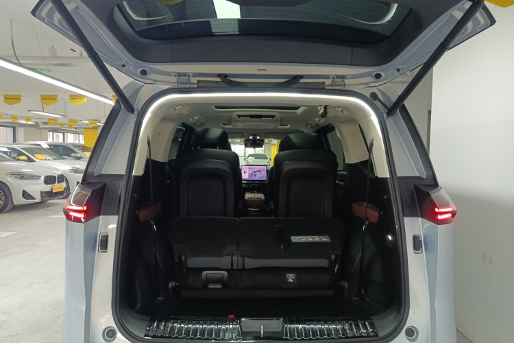 GAC Trumpchi E8 New Energy 2024 car image #19