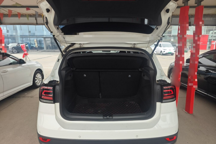 Volkswagen T-Cross 2019 car image #19