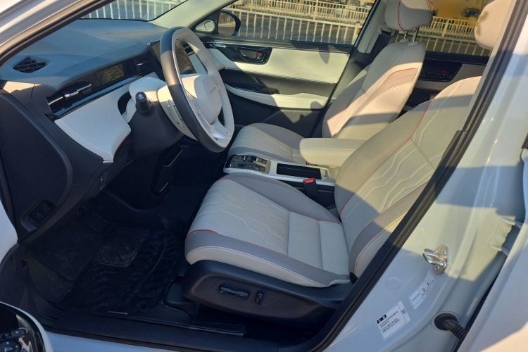 Honda e:NS2 2025 car image #19