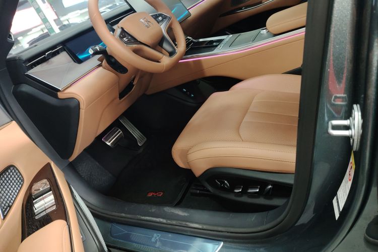 BYD HanL 2025 #19 BYD HanL 2025 car image #19