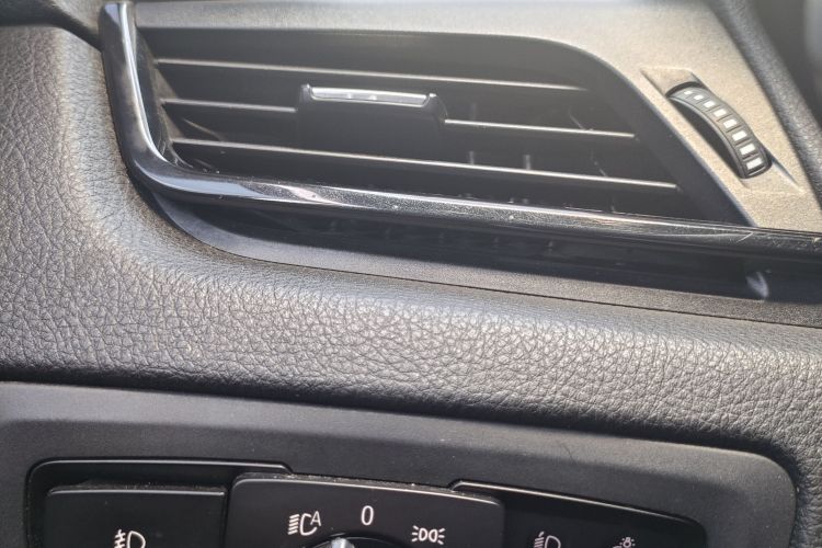 BMW 2 Series Tourer 2016 imagem de carro #19