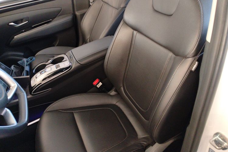 Hyundai Tucson 2023 car image #19