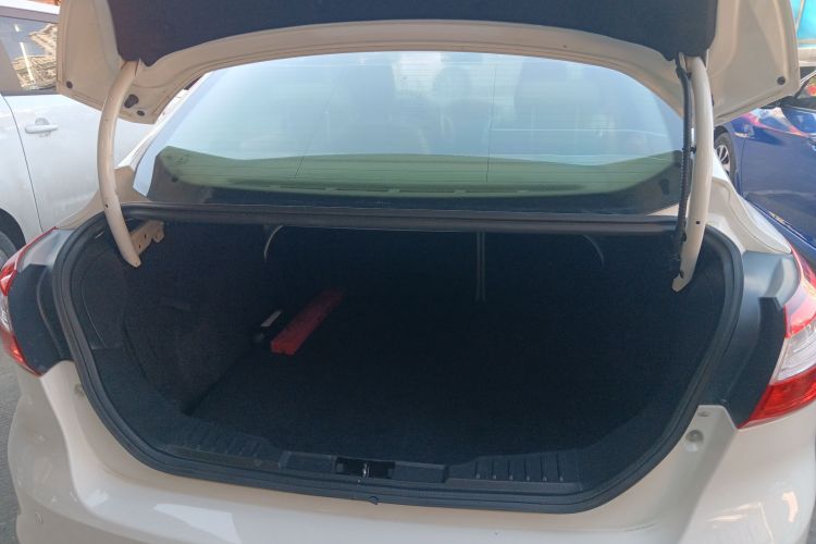 Ford Focus 2015 #19 Ford Focus 2015 car image #19