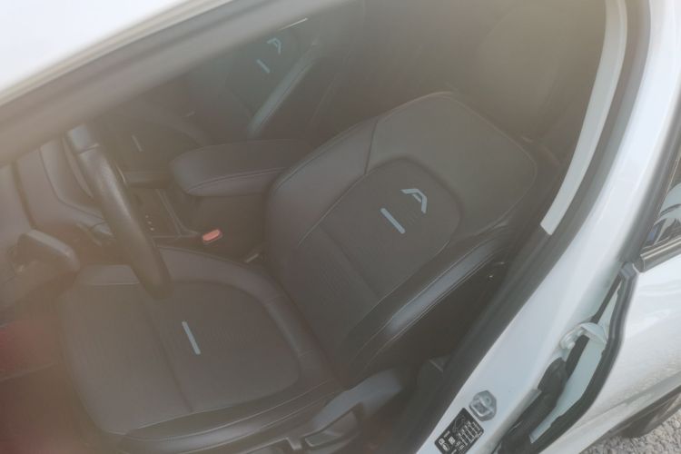 Ford Focus Active 2020 صورة سيارة #19