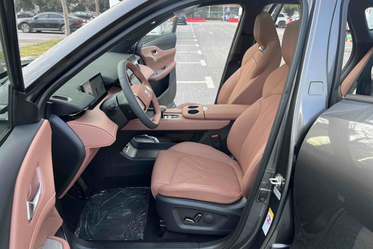 Changan UNI-Z PHEV 2025 car image #19