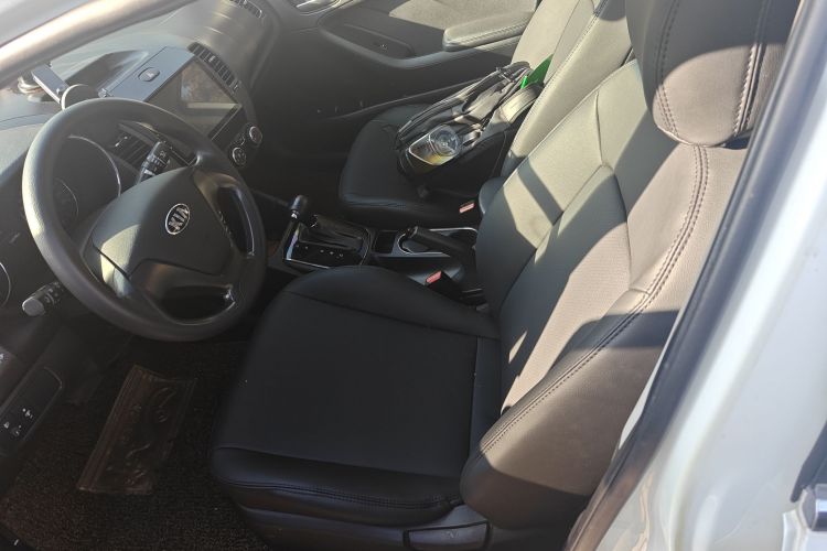 起亚 起亚K3 2016 汽车图片 #19