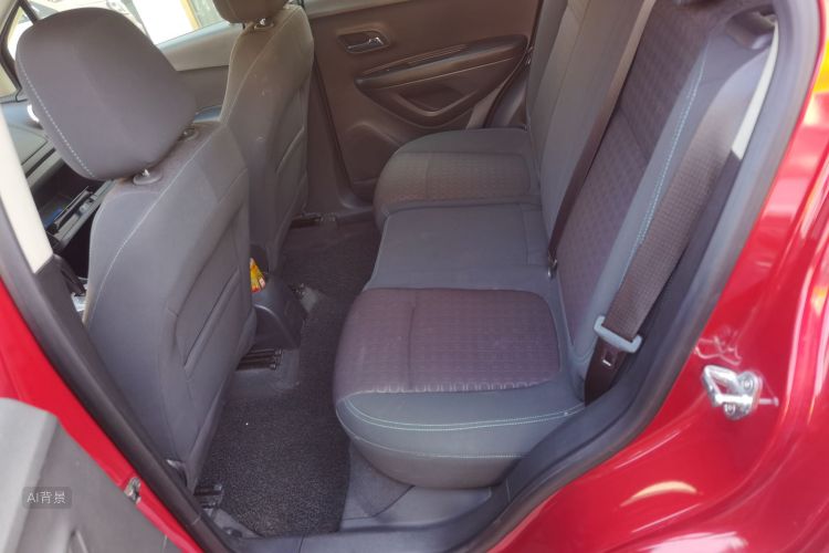 Chevrolet Tracker 2015 immagine di auto #19