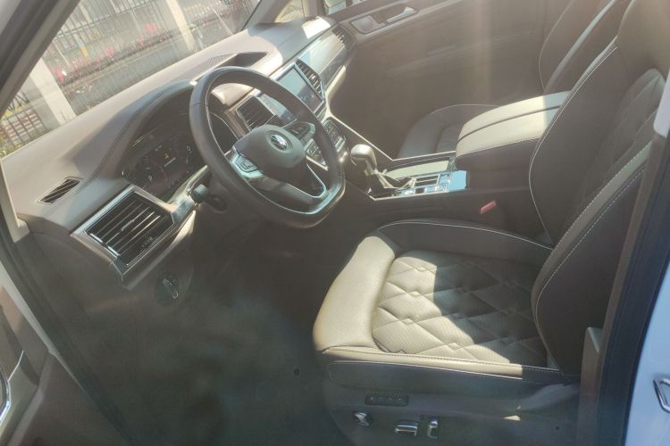 Volkswagen Viloran 2022 #19 Volkswagen Viloran 2022 car image #19