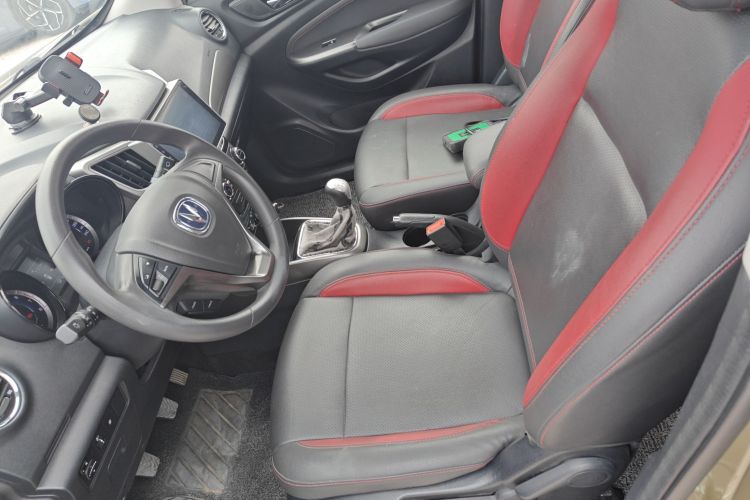 Changan CS15 2017 صورة سيارة #19