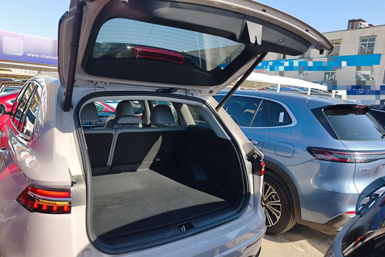 GEELY 2024 #19 GEELY 2024 car image #19