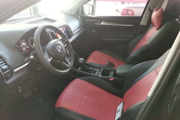 Skoda Karoq 2020 car image #19