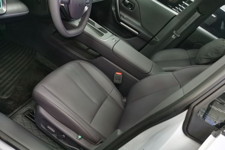 零跑汽车 零跑Lafa5 2025 汽车图片 #19