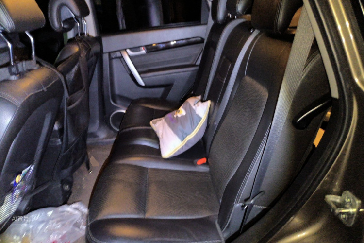 Chevrolet Captiva 2017 car image #19