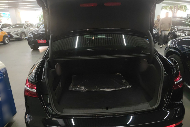 Audi A6L 2023 car image #19