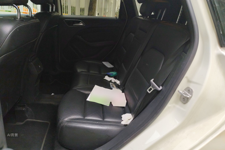 Mercedes-Benz B Class 2013 car image #19