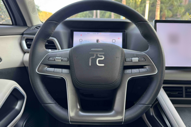 BYD YuanUP 2024 #19 BYD YuanUP 2024 car image #19