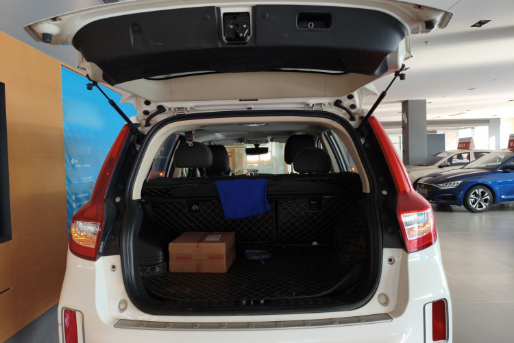 GEELY Vision X6 2018 imagem de carro #19