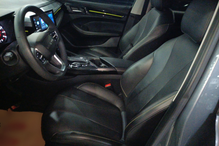 Roewe i5 2021 #19 Roewe i5 2021 car image #19
