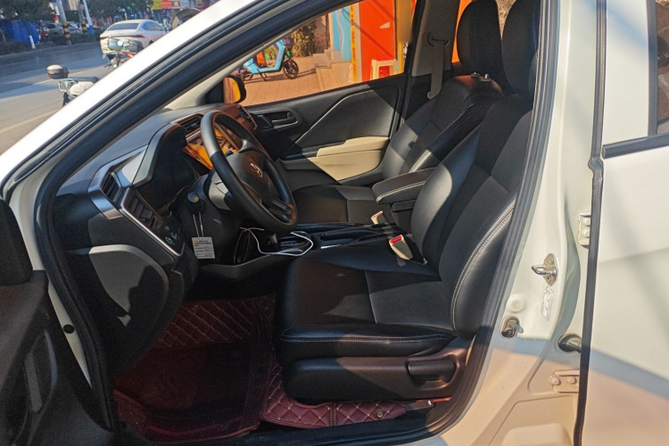 Honda Greiz 2017 صورة سيارة #19