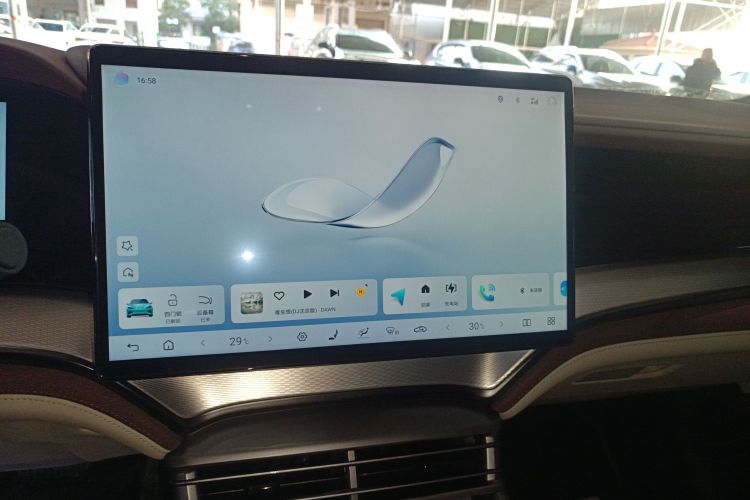 BYD Seal 07 DM-i 2025 car image #19