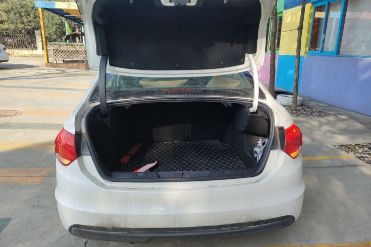 Citroen C4L 2014 car image #19