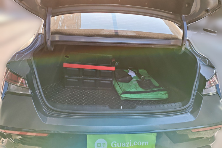 Hyundai Elantra 2023 car image #19