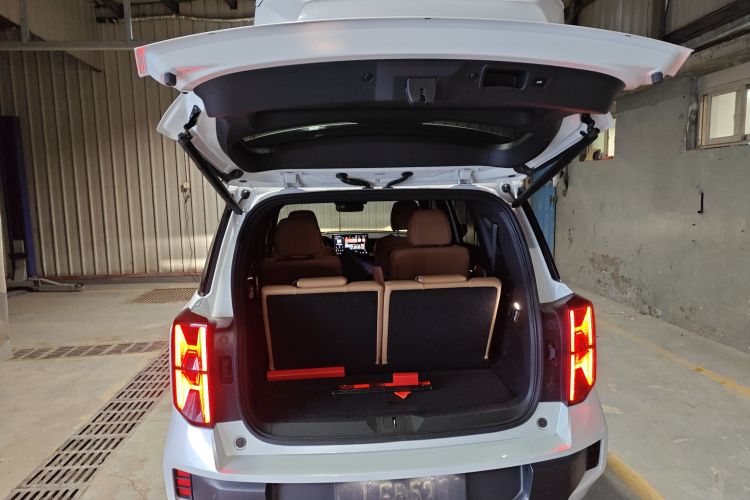 GAC Trumpchi ES9 2023 #19 GAC Trumpchi ES9 2023 car image #19