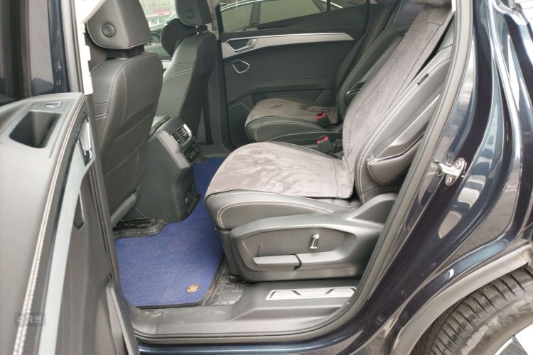 Volkswagen Talagon 2023 car image #19