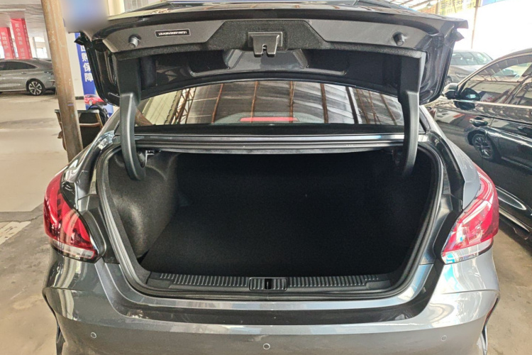 名爵 MG5 2025 汽车图片 #19