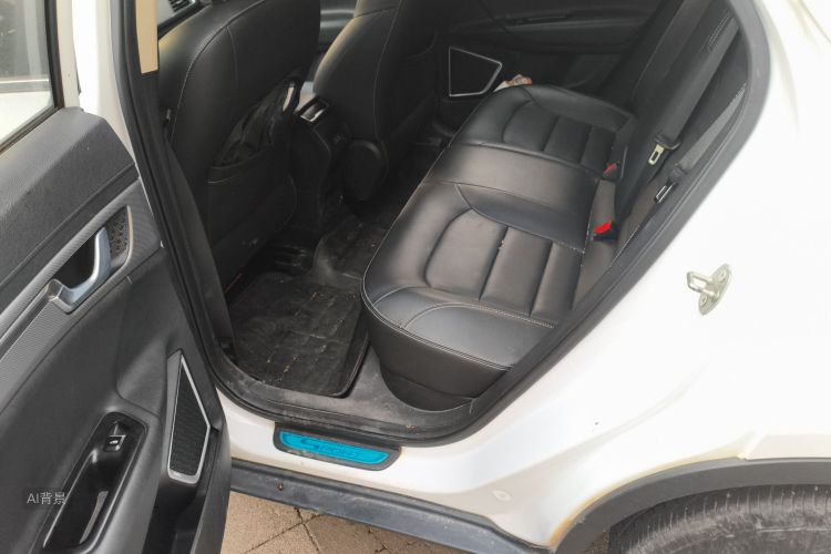 GEELY Emgrand GS 2018 immagine di auto #19